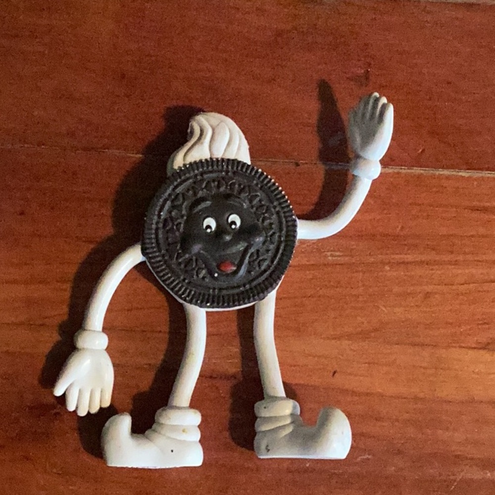 ⚜️ Vintage 4.5" Bendable Oreo Cookies Plastic Rubber Figurine Black/White